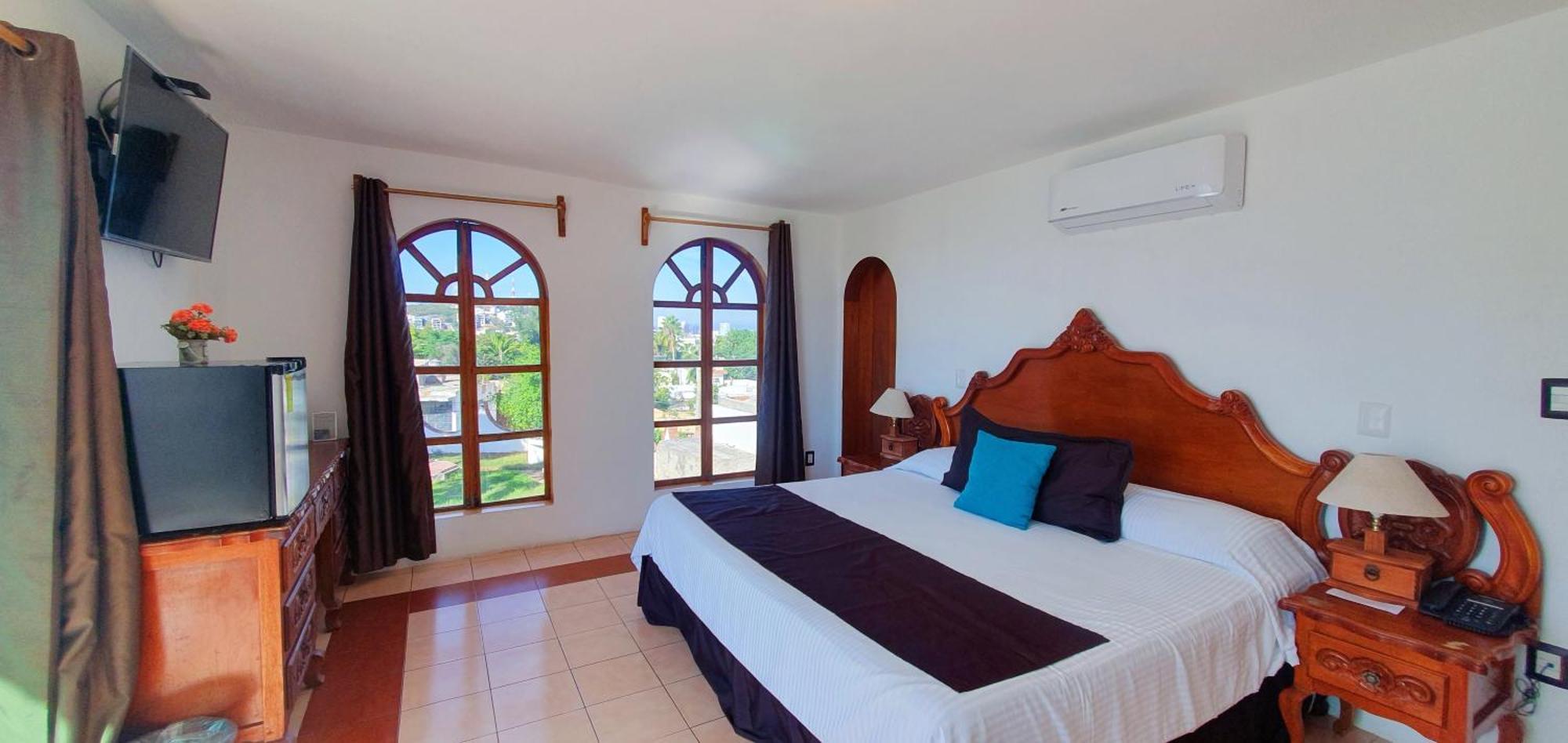 Hill House Mazatlan - Bed & Breakfast Exterior photo