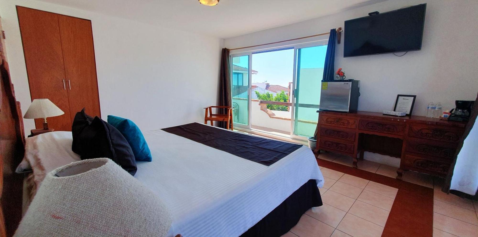 Hill House Mazatlan - Bed & Breakfast Exterior photo