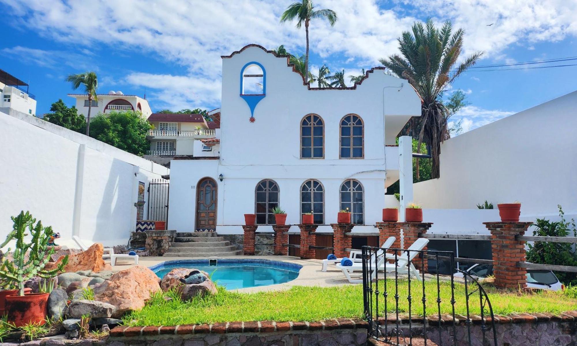 Hill House Mazatlan - Bed & Breakfast Exterior photo