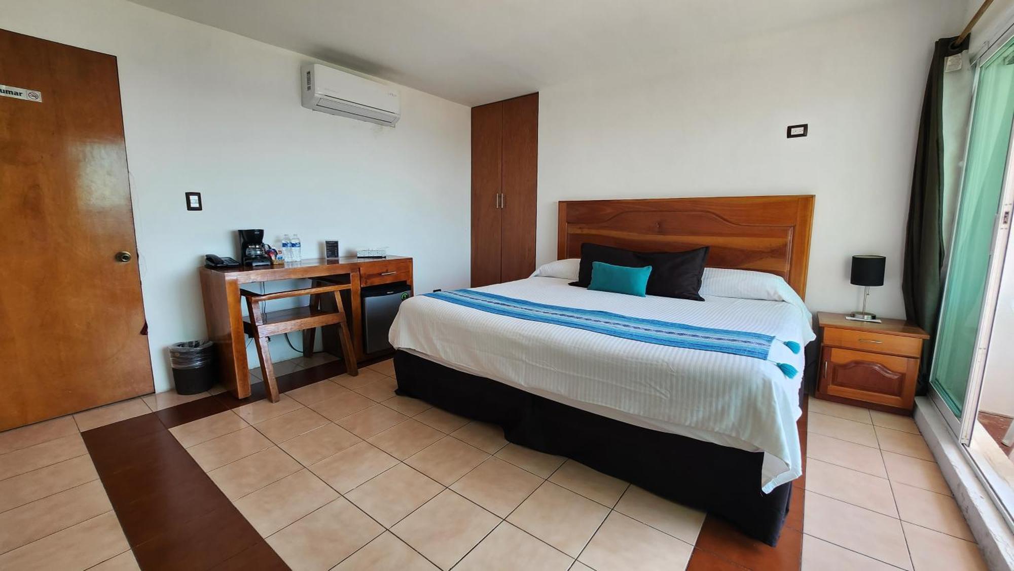 Hill House Mazatlan - Bed & Breakfast Exterior photo